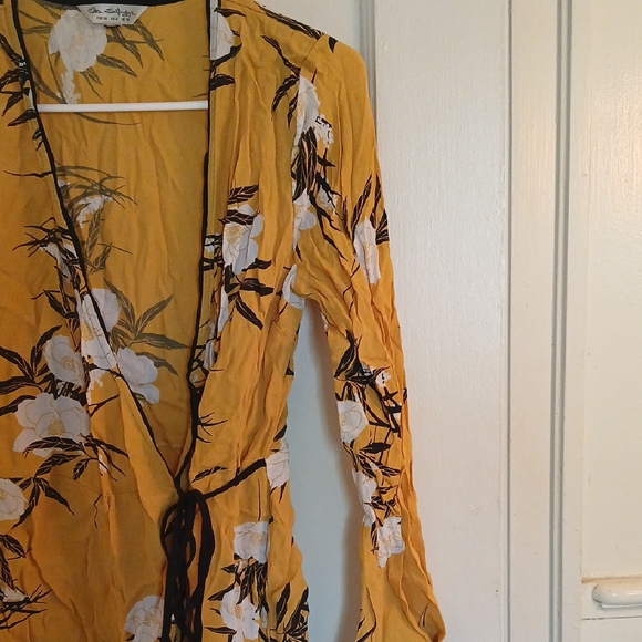 Floral Yellow Kimono Tunic - Picture 6 of 16